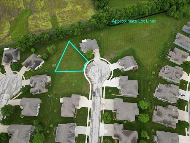 303 Crestview Ct, Raymore, MO 64083