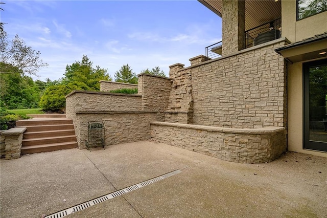 8700 Lee Blvd, Leawood, KS 66206 - view of patio / terrace