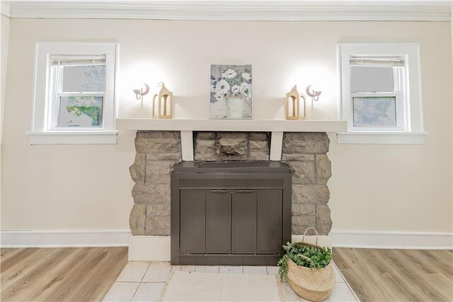 1515 E 77th Ter, Kansas City, MO 64131 - detailed view of wood finished floors and crown molding