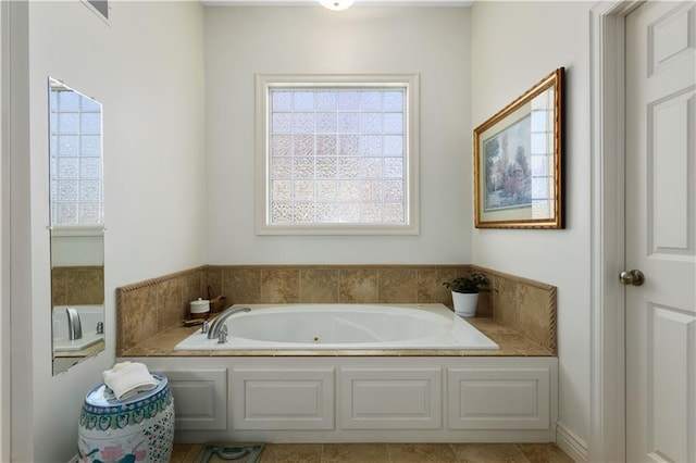4704 SW Gull Point Dr, Lees Summit, MO 64082 - full bath with healthy amount of natural light and a garden tub