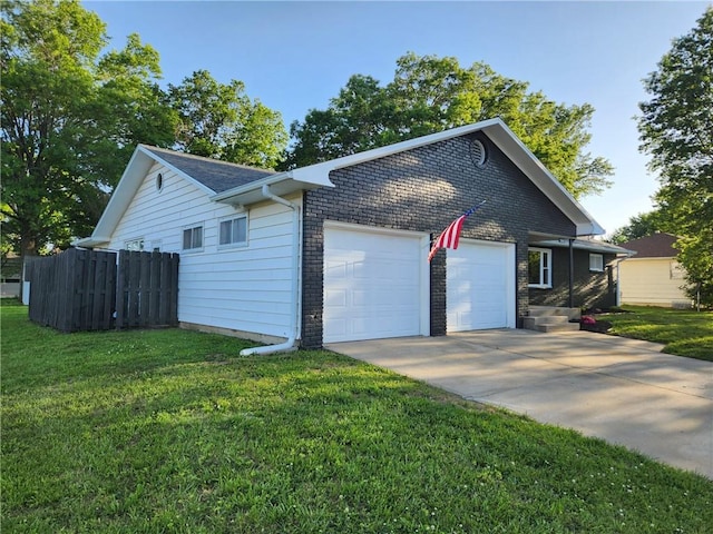300 Jones Ave, Warrensburg, MO 64093 - photo 2