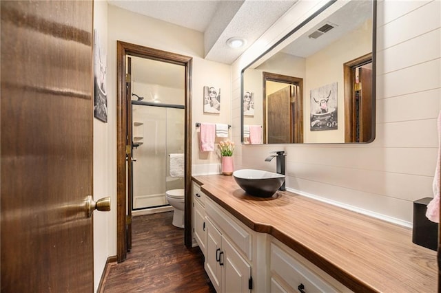 2018 Park Ln, Smithville, MO 64089 - full bath featuring a shower stall, vanity, toilet, and wood finished floors