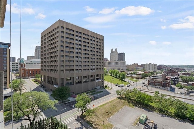600 E Admiral Blvd Unit 1305, Kansas City, MO 64106 - photo 14