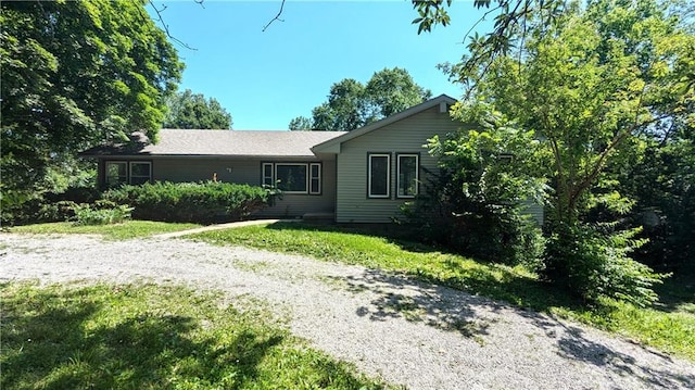 1131 Bill Johnson Rd, Independence, MO 64056 - photo 1