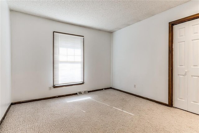6704 N Garfield St, Gladstone, MO 64118 - photo 25
