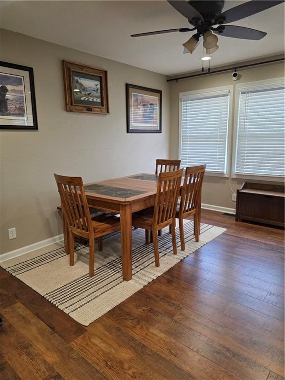 706 W Washington St, Waverly, MO 64096 - photo 29