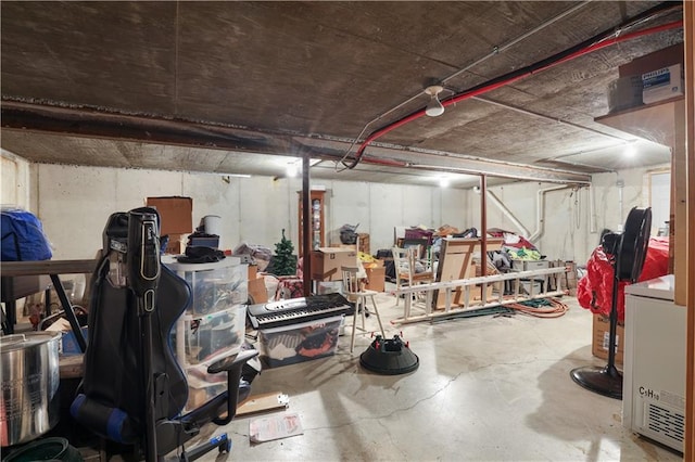 13825 Woodmont Ave, Bonner Springs, KS 66012 - garage with washer / clothes dryer
