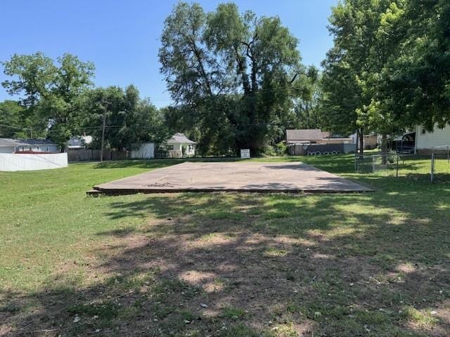 219 Pottawatomie St, Leavenworth, KS 66048 - photo 1