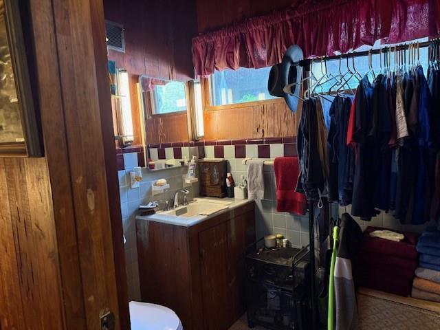 531 Westvale Rd, Kansas City, KS 66102 - photo 19