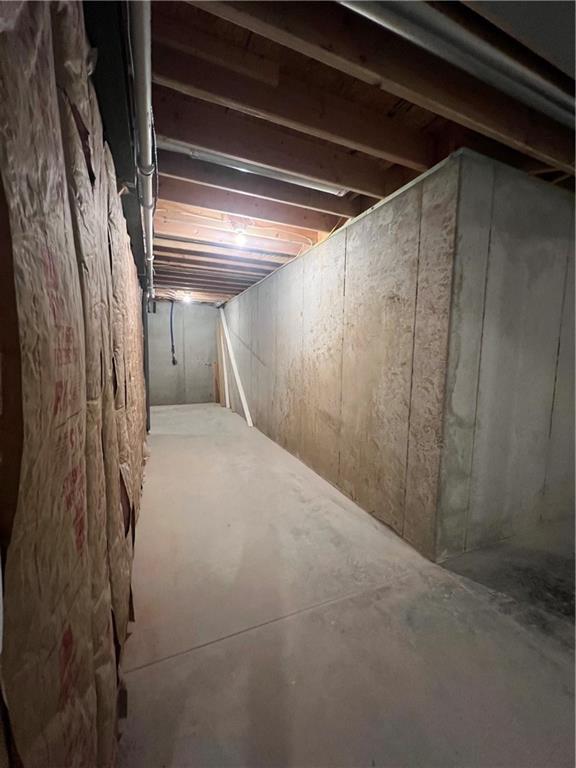 2320 NE 72nd St, Kansas City, MO 64118 - view of unfinished basement