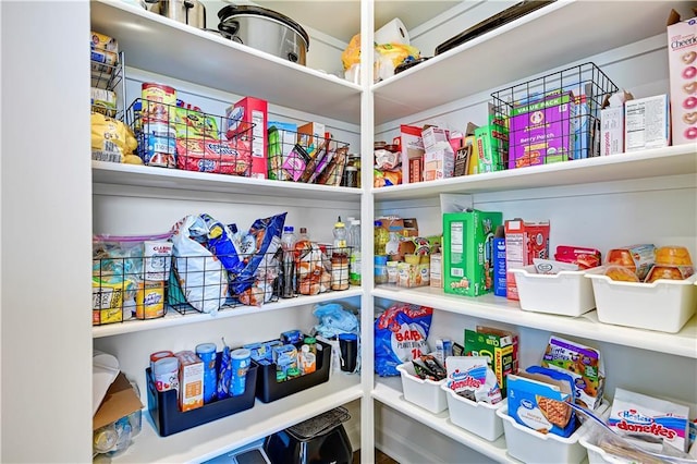 19629 W 196th St, Spring Hill, KS 66083 - view of pantry