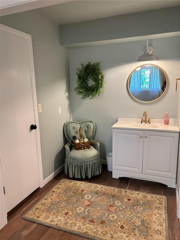 1702 Countryside Dr, Pittsburg, KS 66762 - living area featuring dark wood finished floors
