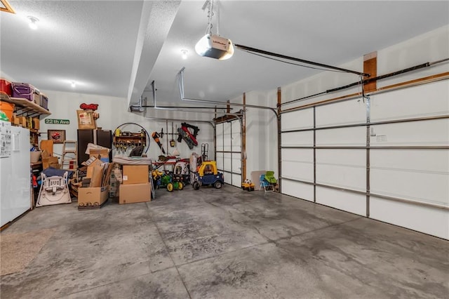 2409 SE Ridge Line Dr, Blue Springs, MO 64014 - garage with a garage door opener