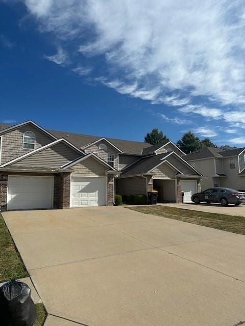 10556-62 E 46th Ter, Kansas City, MO 64133 - photo 1