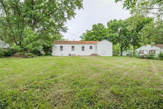 6721 Larsen Ln, Shawnee, KS 66203 - view of yard