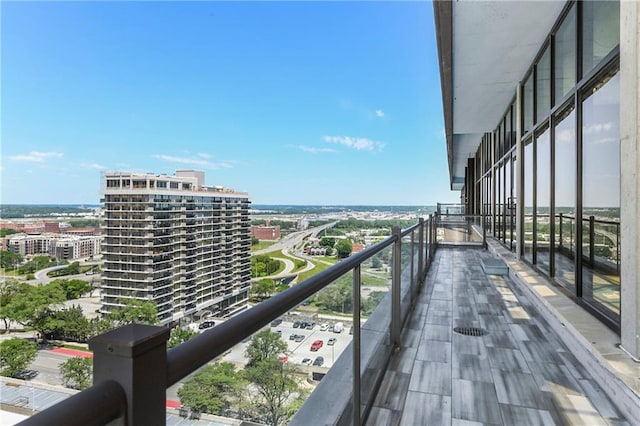 700 E 8th St Unit 7R, Kansas City, MO 64106