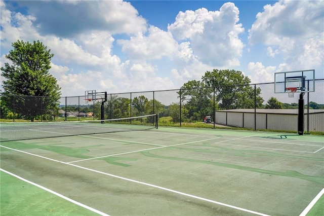 600 Mayfair Ct, Raymore, MO 64083 - view of tennis court featuring community basketball court and fence