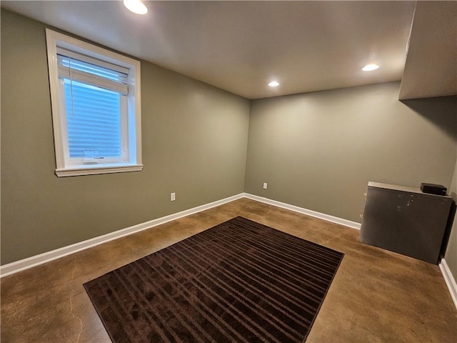 11306 E 45th St, Kansas City, MO 64133 - unfurnished room with recessed lighting and baseboards