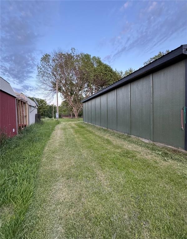 1411 Goose Dr, Odessa, MO 64076