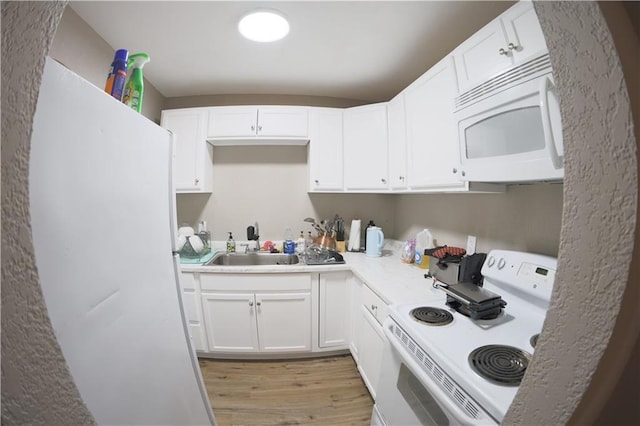 1413 Spruce St, Leavenworth, KS 66048 - photo 9