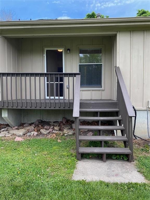 11307 W 60th St, Shawnee, KS 66203 - view of exterior entry featuring covered porch