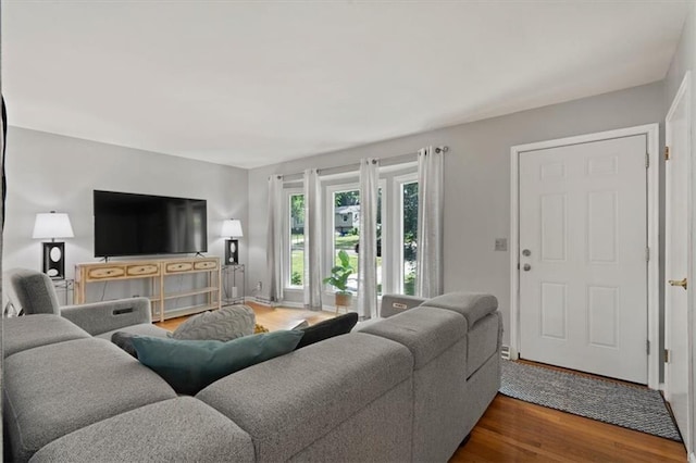 9520 Lamar Ave, Overland Park, KS 66207 - living area featuring wood finished floors and baseboards