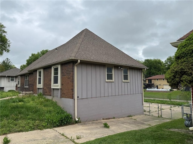 18000 E Dakota Dr, Independence, MO 64056 - photo 2