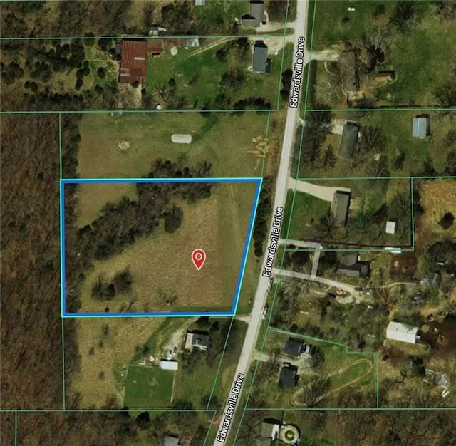 930 Edwardsville Dr, Edwardsville, KS 66111