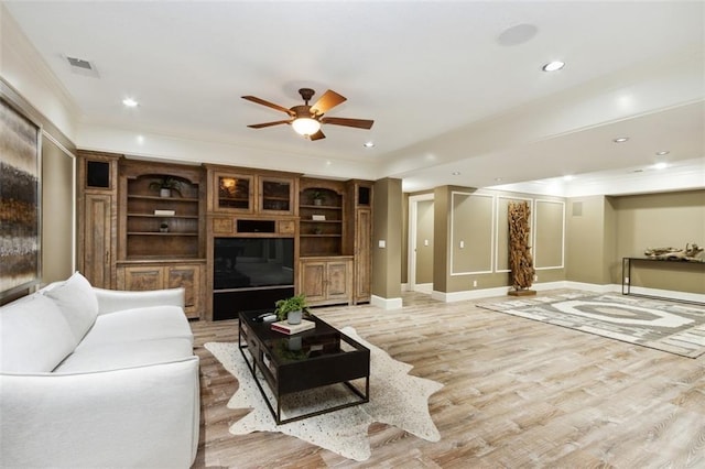 5403 Windsor Ln, Fairway, KS 66205 - living room featuring ceiling fan, ornamental molding, light wood finished floors, recessed lighting, and baseboards
