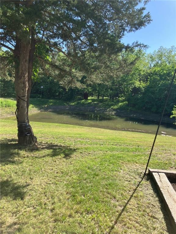 54 Bear Dr, Mound City, KS 66056 - photo 6