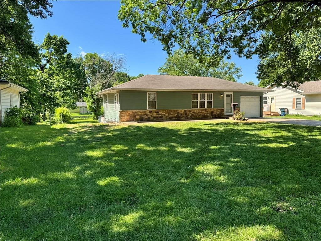 1401 NE 67th St, Gladstone, MO 64118 - photo 2