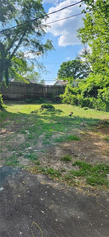 116 N Home St, Independence, MO 64053 - view of yard