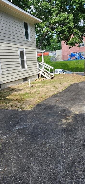 116 N Home St, Independence, MO 64053 - view of yard