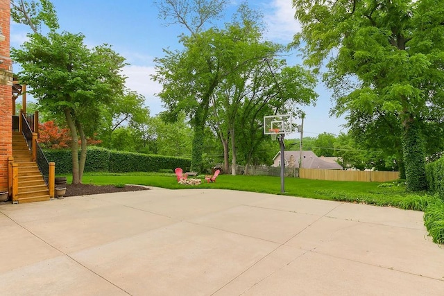 8122 Parkhill Rd, Lenexa, KS 66215 - view of sport court with basketball court and stairway