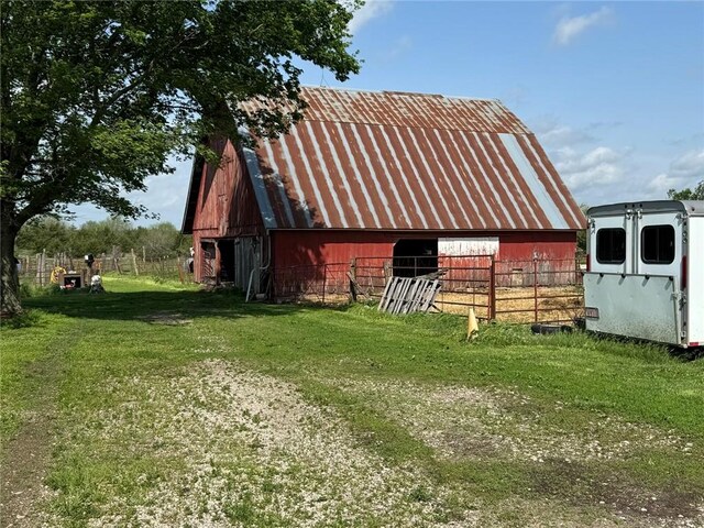 476 170th St, Fort Scott, KS 66701 - view of barn