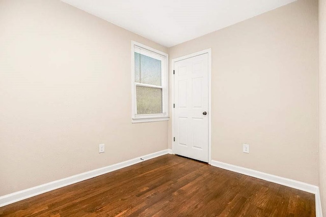 4224 Hawthorne Ave, Kansas City, MO 64133 - photo 21