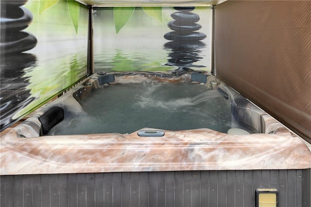 800 Ash Ct, Lansing, KS 66043 - exterior view of a jacuzzi