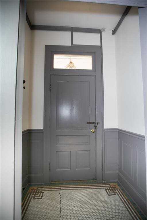 1017 Angelique St, Saint Joseph, MO 64501 - entryway with a decorative wall and wainscoting