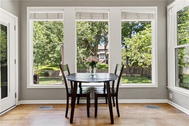 9816 W 132nd Ter, Overland Park, KS 66213 - view of sunroom / solarium