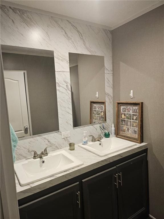 1292 255th St, Fort Scott, KS 66701 - full bathroom with double vanity