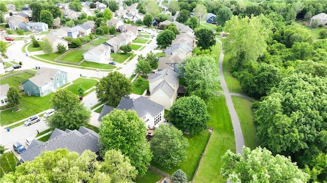 1040 Silverleaf Ln, Liberty, MO 64068 - aerial perspective of suburban area