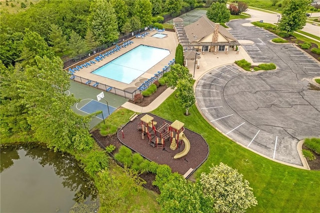23713 W 88th St, Lenexa, KS 66227 - bird's eye view of a pool area