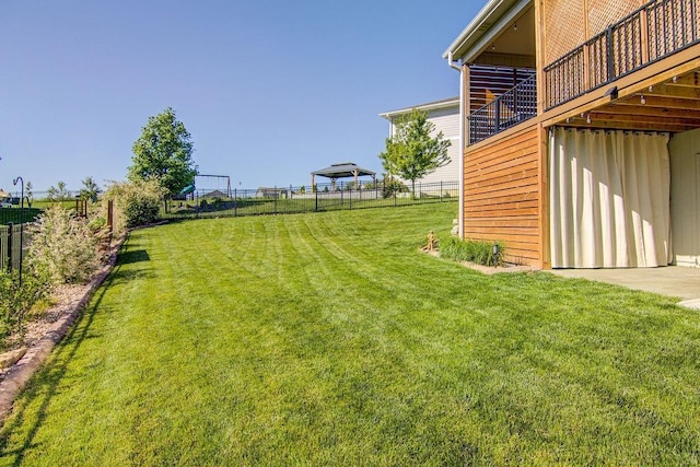14485 S Houston St, Olathe, KS 66061 - view of yard featuring a deck