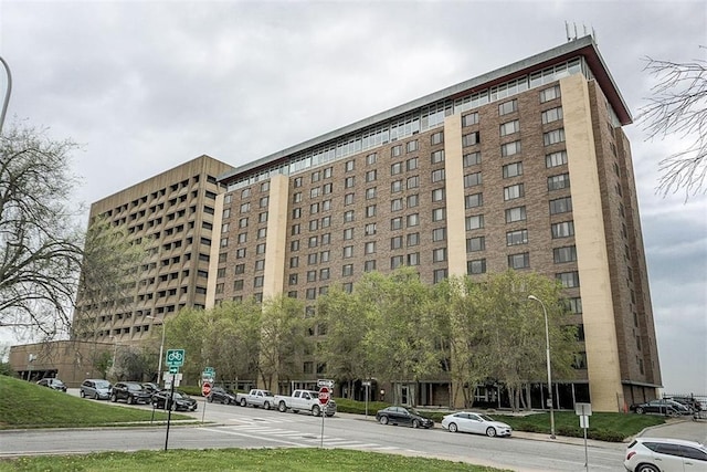 600 E 8th St Unit 11L, Kansas City, MO 64106 - view of building exterior