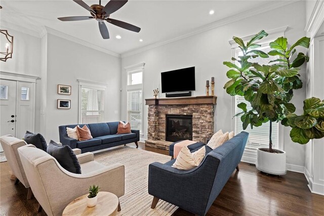3205 SW Mary St, Lees Summit, MO 64081 - living area featuring a fireplace, a ceiling fan, dark wood finished floors, recessed lighting, and baseboards