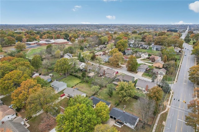 618 E 108th Ter, Kansas City, MO 64131 - aerial view of property and surrounding area with nearby suburban area
