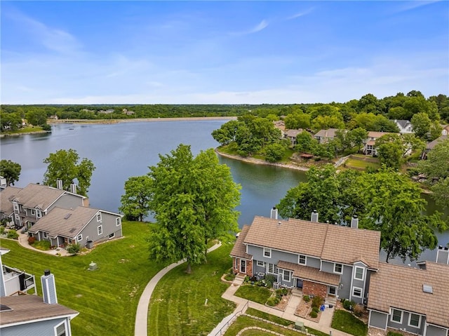 218 NE Bayview Dr, Lees Summit, MO 64064 - aerial perspective of suburban area featuring a large body of water