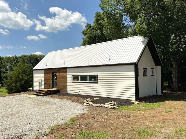 258 Sycamore Dr, Linn Valley, KS 66040 - view of front facade with a metal roof