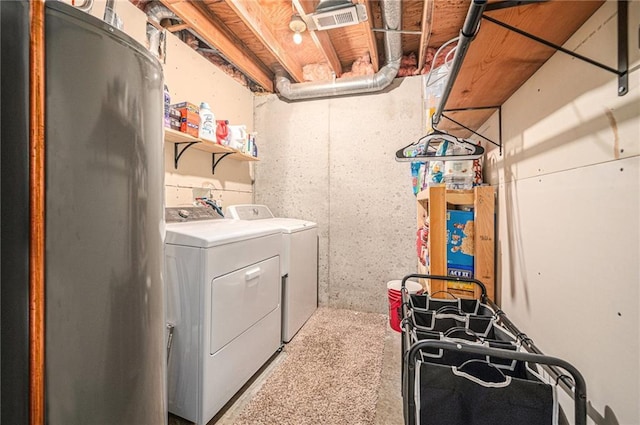 5862 SW Reed Ln, Trimble, MO 64492 - laundry room featuring washer and clothes dryer