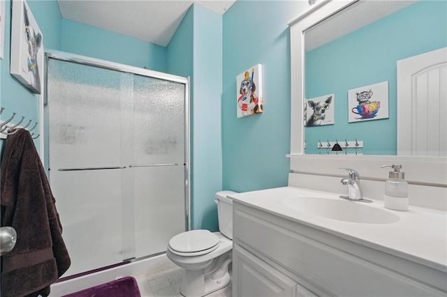 1106 E 14th St, Kearney, MO 64060 - full bathroom featuring a stall shower, toilet, and vanity
